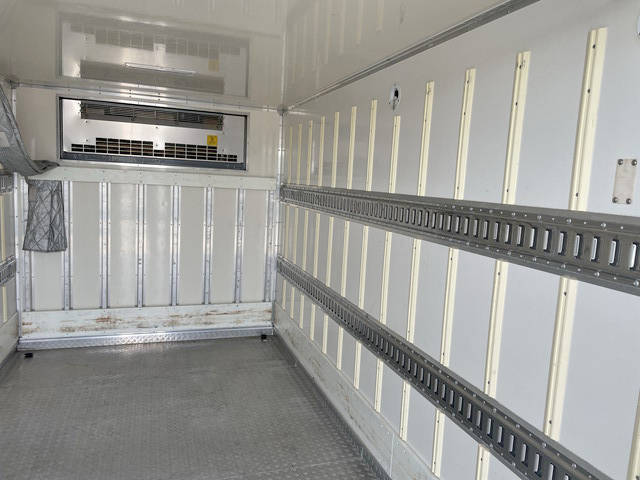 三菱ふそうキャンター冷凍車（冷蔵車）小型（2t・3t）[写真14]