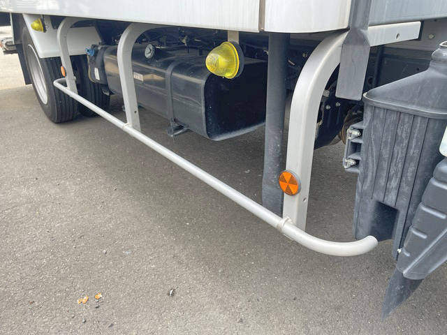 三菱ふそうキャンター冷凍車（冷蔵車）小型（2t・3t）[写真21]