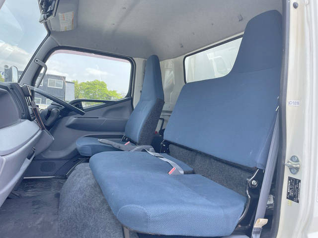 三菱ふそうキャンター冷凍車（冷蔵車）小型（2t・3t）[写真33]