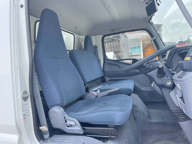 三菱ふそうキャンター冷凍車（冷蔵車）小型（2t・3t）[写真35]