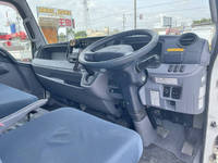 三菱ふそうキャンター冷凍車（冷蔵車）小型（2t・3t）[写真36]