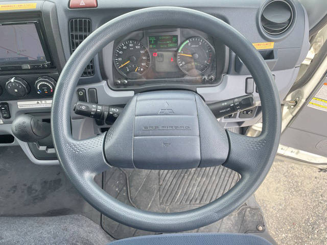 三菱ふそうキャンター冷凍車（冷蔵車）小型（2t・3t）[写真37]