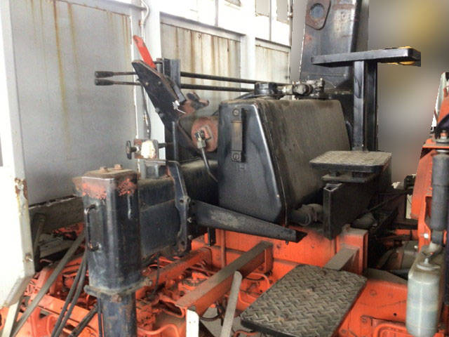 いすゞフォワードクレーン付増トン（6t・8t）[写真11]