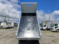 三菱ふそうキャンターダンプ小型（2t・3t）[写真13]