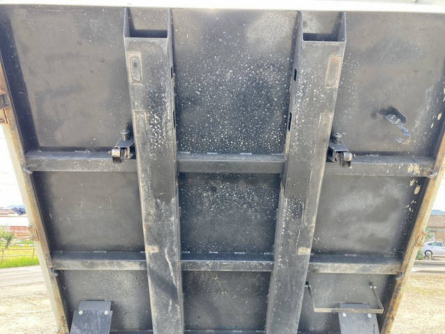 三菱ふそうキャンターダンプ小型（2t・3t）[写真17]