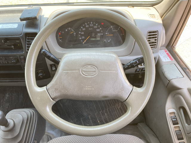 日野デュトロクレーン5段小型（2t・3t）[写真33]