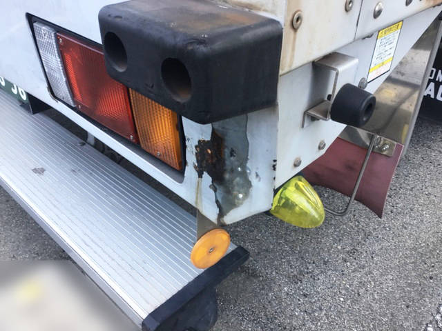 いすゞエルフアルミウイング小型（2t・3t）[写真09]