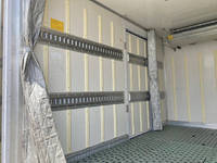 いすゞエルフ冷凍車（冷蔵車）小型（2t・3t）[写真14]