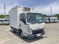 いすゞエルフ冷凍車（冷蔵車）小型（2t・3t）[写真03]