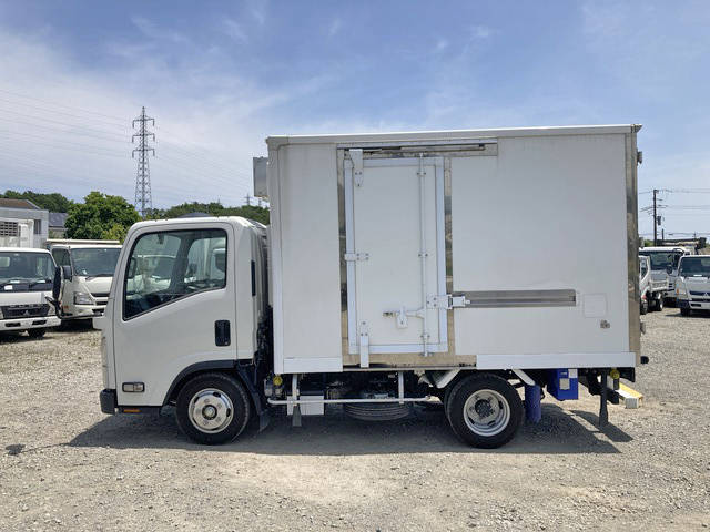 いすゞエルフ冷凍車（冷蔵車）小型（2t・3t）[写真05]