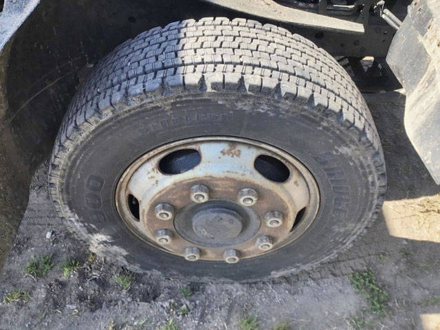 三菱ふそうファイターセルフクレーン4段増トン（6t・8t）[写真12]