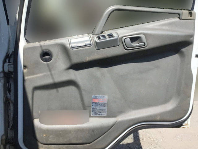 三菱ふそうファイターセルフクレーン4段増トン（6t・8t）[写真18]