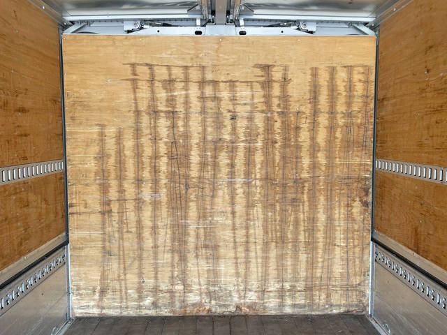 いすゞフォワードアルミウイング中型（4t）[写真18]