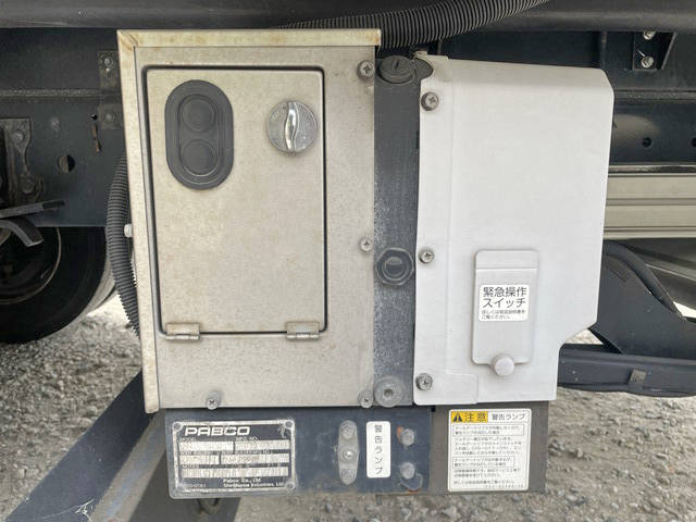 いすゞフォワードアルミウイング中型（4t）[写真22]