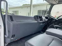 いすゞフォワードアルミウイング中型（4t）[写真30]