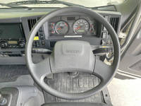 いすゞフォワードアルミウイング中型（4t）[写真34]