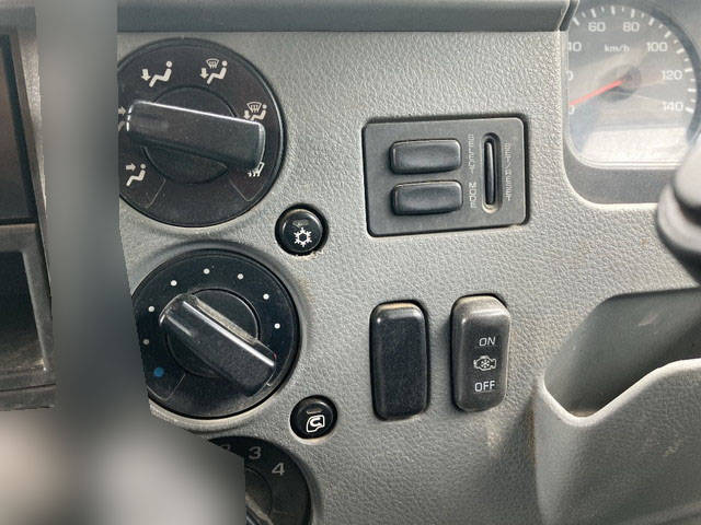 三菱ふそうファイター深ダンプ（土砂禁ダンプ）中型（4t）[写真37]