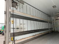 日野レンジャー冷凍車（冷蔵車）中型（4t）[写真12]