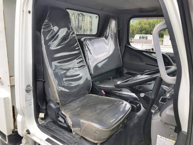 三菱ふそうキャンターダンプ小型（2t・3t）[写真32]