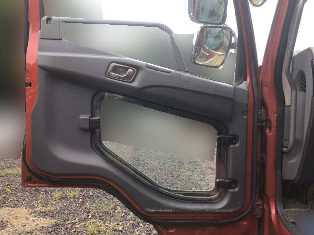 三菱ふそうファイターセルフローダー増トン（6t・8t）[写真24]