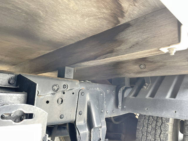 三菱ふそうキャンタークレーン付小型（2t・3t）[写真14]