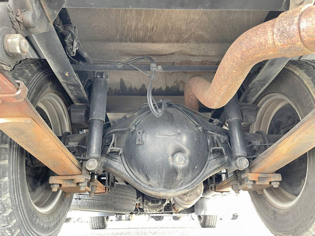 三菱ふそうキャンタークレーン付小型（2t・3t）[写真15]