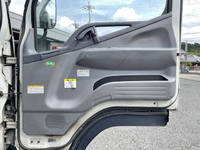 三菱ふそうキャンタークレーン付小型（2t・3t）[写真21]