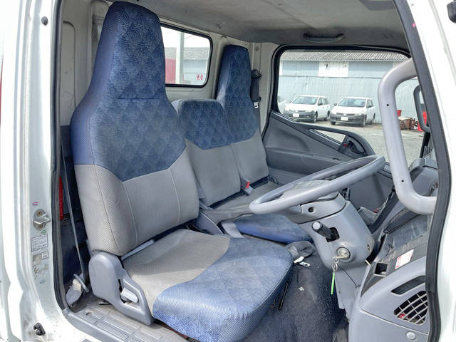 三菱ふそうキャンタークレーン付小型（2t・3t）[写真25]