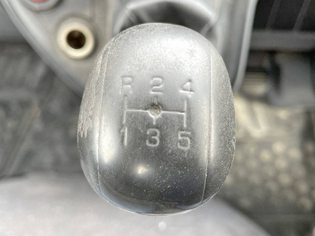 三菱ふそうキャンタークレーン付小型（2t・3t）[写真32]