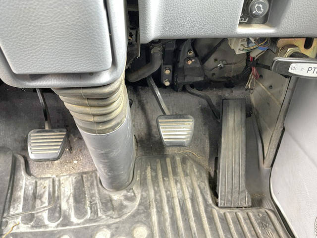 三菱ふそうキャンタークレーン付小型（2t・3t）[写真33]