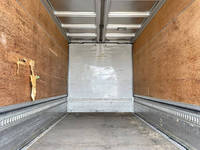 いすゞエルフアルミウイング小型（2t・3t）[写真12]