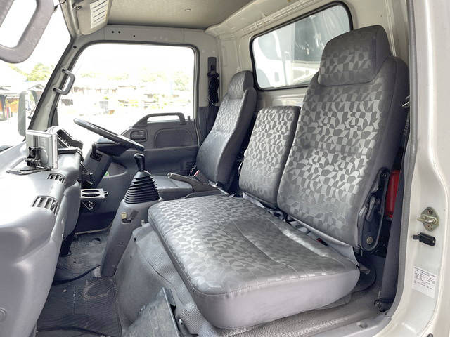 いすゞエルフアルミウイング小型（2t・3t）[写真28]