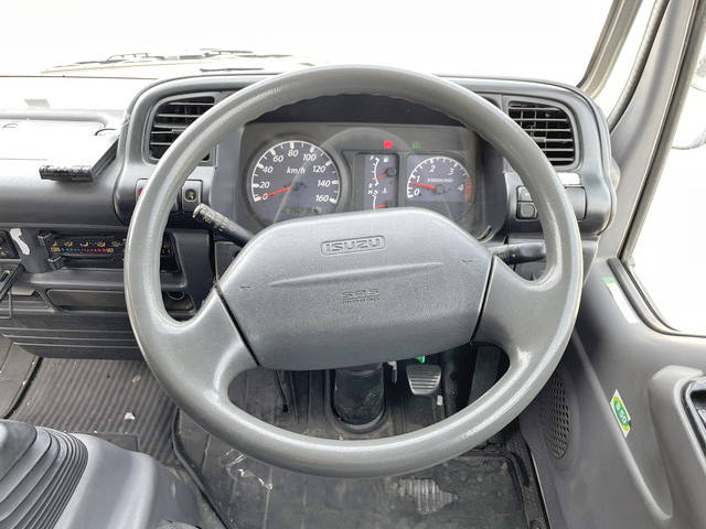 いすゞエルフアルミウイング小型（2t・3t）[写真32]