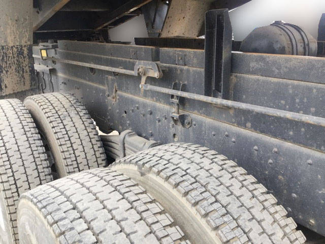 三菱ふそうスーパーグレート深ダンプ（土砂禁ダンプ）大型（10t）[写真13]