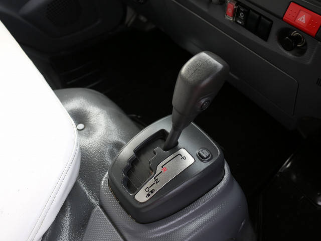 いすゞエルフパッカー車（塵芥車）小型（2t・3t）[写真25]