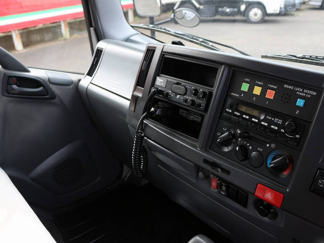 いすゞエルフパッカー車（塵芥車）小型（2t・3t）[写真27]