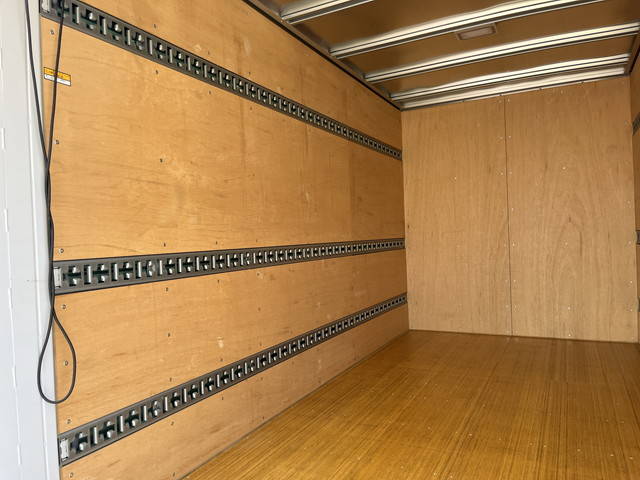 日野デュトロアルミバン小型（2t・3t）[写真10]