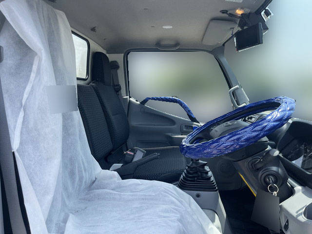 日野デュトロアルミバン小型（2t・3t）[写真22]