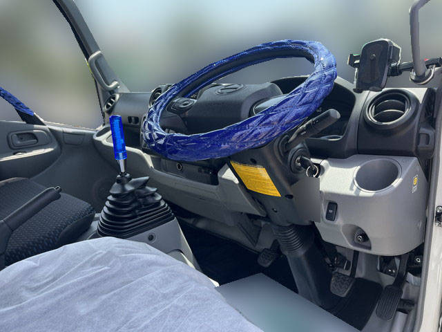 日野デュトロアルミバン小型（2t・3t）[写真23]