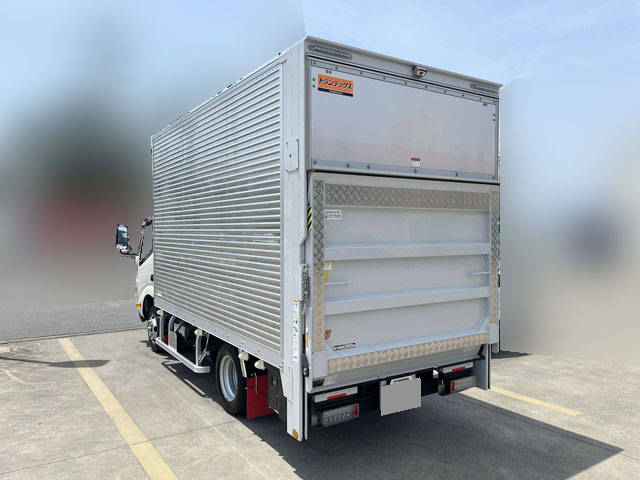 日野デュトロアルミバン小型（2t・3t）[写真04]