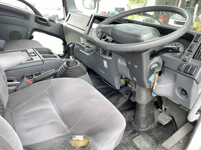 いすゞフォワード冷凍車（冷蔵車）中型（4t）[写真35]