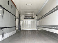 いすゞフォワード冷凍車（冷蔵車）中型（4t）[写真09]