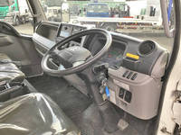 三菱ふそうキャンター平ボディ小型（2t・3t）[写真34]