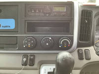 三菱ふそうキャンター平ボディ小型（2t・3t）[写真36]