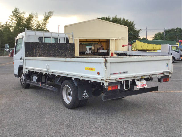 三菱ふそうキャンター平ボディ小型（2t・3t）[写真04]