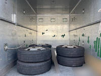 三菱ふそうキャンターアルミバン小型（2t・3t）[写真13]