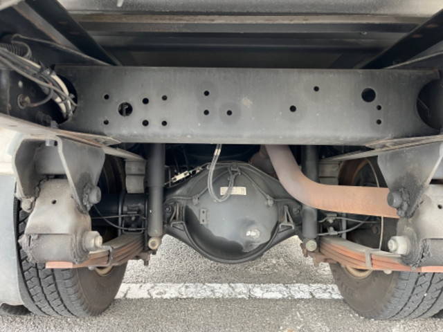 三菱ふそうキャンターアルミバン小型（2t・3t）[写真15]