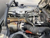 三菱ふそうキャンターアルミバン小型（2t・3t）[写真17]