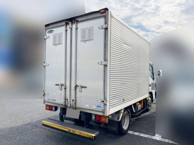 三菱ふそうキャンターアルミバン小型（2t・3t）[写真02]