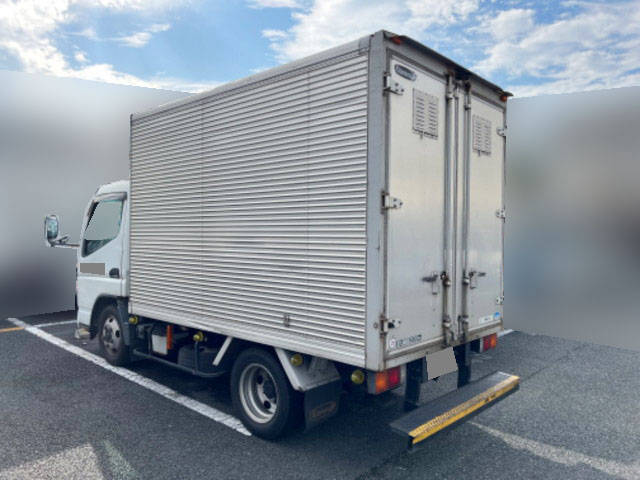 三菱ふそうキャンターアルミバン小型（2t・3t）[写真03]